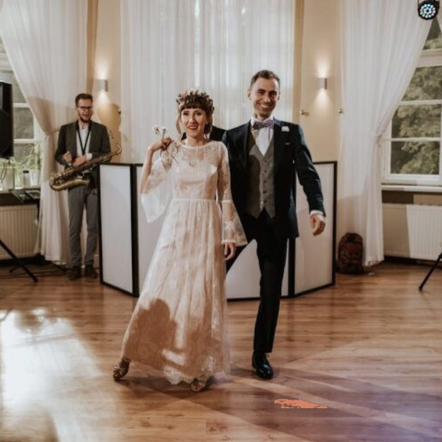 https://arthurmurraypoland.pl/kaxeftoo/2023/01/joanna-i-michal-640x501-1-640x640.jpg
